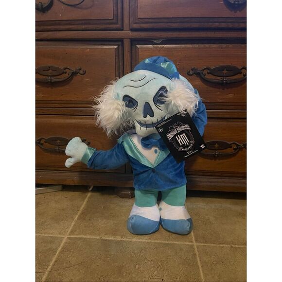 3 Disney Haunted Mansion Hitchhiking Ghosts Plush Figures Gus Ezra Phineas Door - Picture 8 of 10